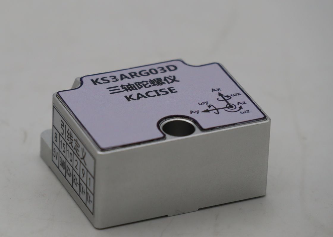 Wysokiej wydajności gyroskop MEMS z ≤ 1,1 W rozpraszaniem mocy 6,06 g odpornością na wibracje i częstotliwością aktualizacji danych 2000 Hz