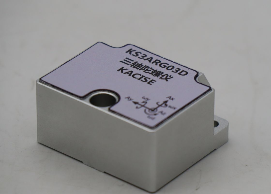 Wysokiej wydajności gyroskop MEMS z ≤ 1,1 W rozpraszaniem mocy 6,06 g odpornością na wibracje i częstotliwością aktualizacji danych 2000 Hz