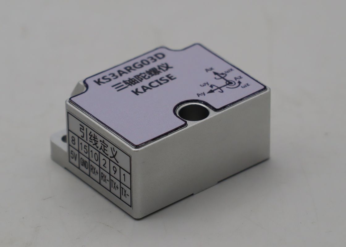 Wysokiej wydajności gyroskop MEMS z ≤ 1,1 W rozpraszaniem mocy 6,06 g odpornością na wibracje i częstotliwością aktualizacji danych 2000 Hz