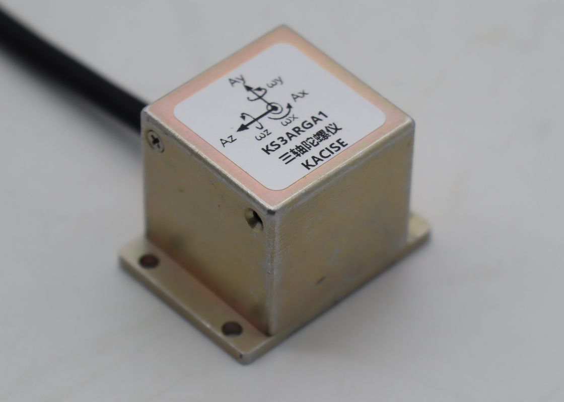 Trójosiowy uniwersalny elektroniczny czujnik żyroskopowy z nieliniowością ≤0,05%FR, szybkim startem ≤20ms i szerokim zakresem temperatur -45～+80°C
