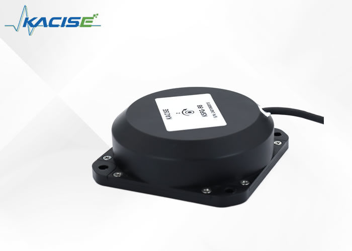 Elektroniczny czujnik żyroskopowy o napięciu zasilania ±5 V z zakresem dynamiki ±300°/s i powtarzalnością odchylenia ≤0,03°/h dla robotyki