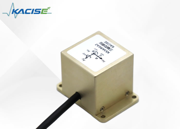 MEMS gyroscope sensor for automotive electronics, output voltage 0.66~2.64 V, zero-bias stability of 12°/h
