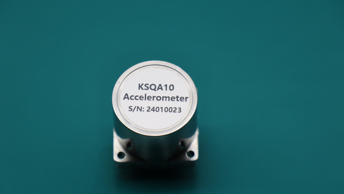 Czułość temperatury ≤30 ppm/°C~≤80 ppm/°C Rozmiar czujnika akcelerometru Ø25.4x30 mm
