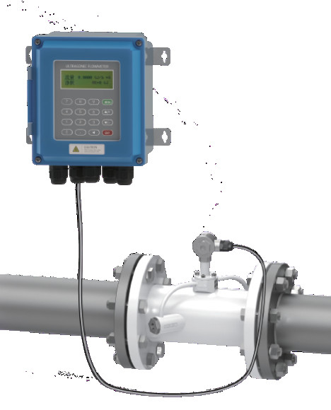 low cost clamp on type ultrasonic flow meter china with accuracy up to 1.0%