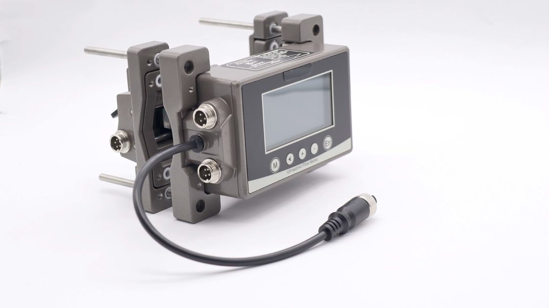 KUF100 Ultrasonic Flowmeter z czasem reakcji 0,5-60s 4-20mA Wyjście do wszechstronnych zastosowań