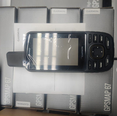 Podręczny nawigator GPS Garmin GPSMAP 67 z fabrycznie załadowanymi mapami TopoActive i satelitą GPS+BEIDOU GNSS do nawigacji na świeżym powietrzu z dokładnością od 1 m do 2 m