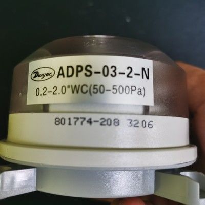 Dwyer ADPS-03-2-N regulowany przełącznik ciśnienia różniczkowego z przełącznikiem SPDT typu NEMA 13 z obudową i kalibracją podwójnej skali