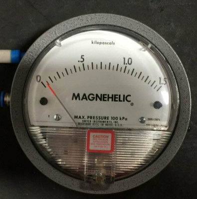 Dwyer 2000 1,5Kpa Magnehelic Differential Pressure Gauge: 2% FS Precision Measuring Powerhouse