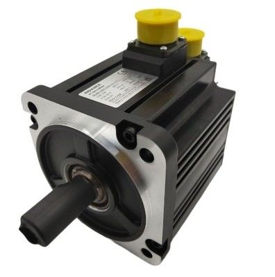 INNOWACJA Serwomotor o mocy od 1 kW do 7,5 kW z obrotowym momentem nominalnym 0,16-48 NM dla urządzeń elektrycznych wielofunkcyjnych