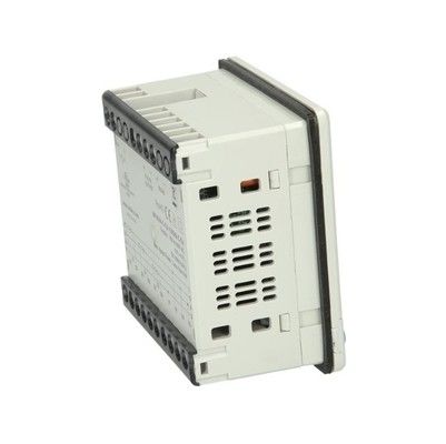 Cyfrowy wielofunkcyjny miernik 300 V AC DC 96 x 96 mm Monitor energii do montażu panelowego z certyfikatem CE RoHS UL i MID