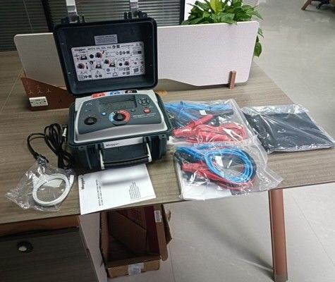 Megger MIT1025-UK Tester izolacyjny z wyjściem, 20 teraohmów oporu, 10kV wielowymiarowego napięcia testowego