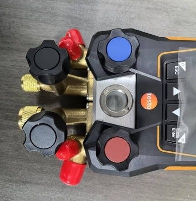 testo 557s Sprytny zestaw próżniowy z węzłami - Inteligentny zestaw cyfrowy z bezprzewodowymi sondami próżniowymi i bezprzewodowymi sondami temperatury oraz 4 zestawami węzłów