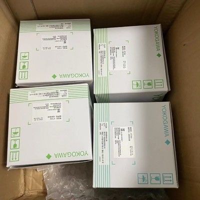 UT35A cyfrowy sterownik temperatury z 14-segmentowym kolorem LCD, sterowaniem sekwencją drabiny i komunikacją Ethernet
