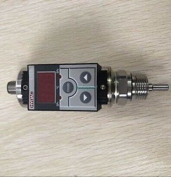 HYDAC ETS 326-3-100-000 Elektroniczny przełącznik temperatury do zastosowań przemysłowych z kompaktowymi rozmiarami i certyfikatem CE