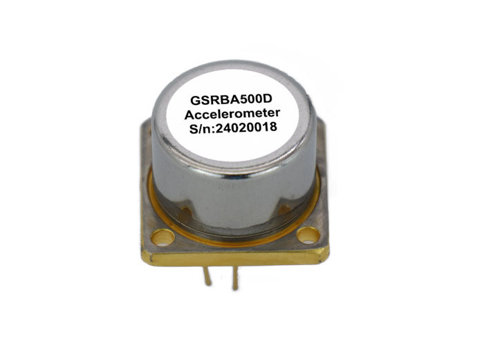 Elastyczny akcelerometr kwarcowy GSRBA500D o zakresie ±70 g, małych rozmiarach 22 mm × 22 mm × 14 mm i wysokiej niezawodności w przemyśle lotniczym i zastosowaniach