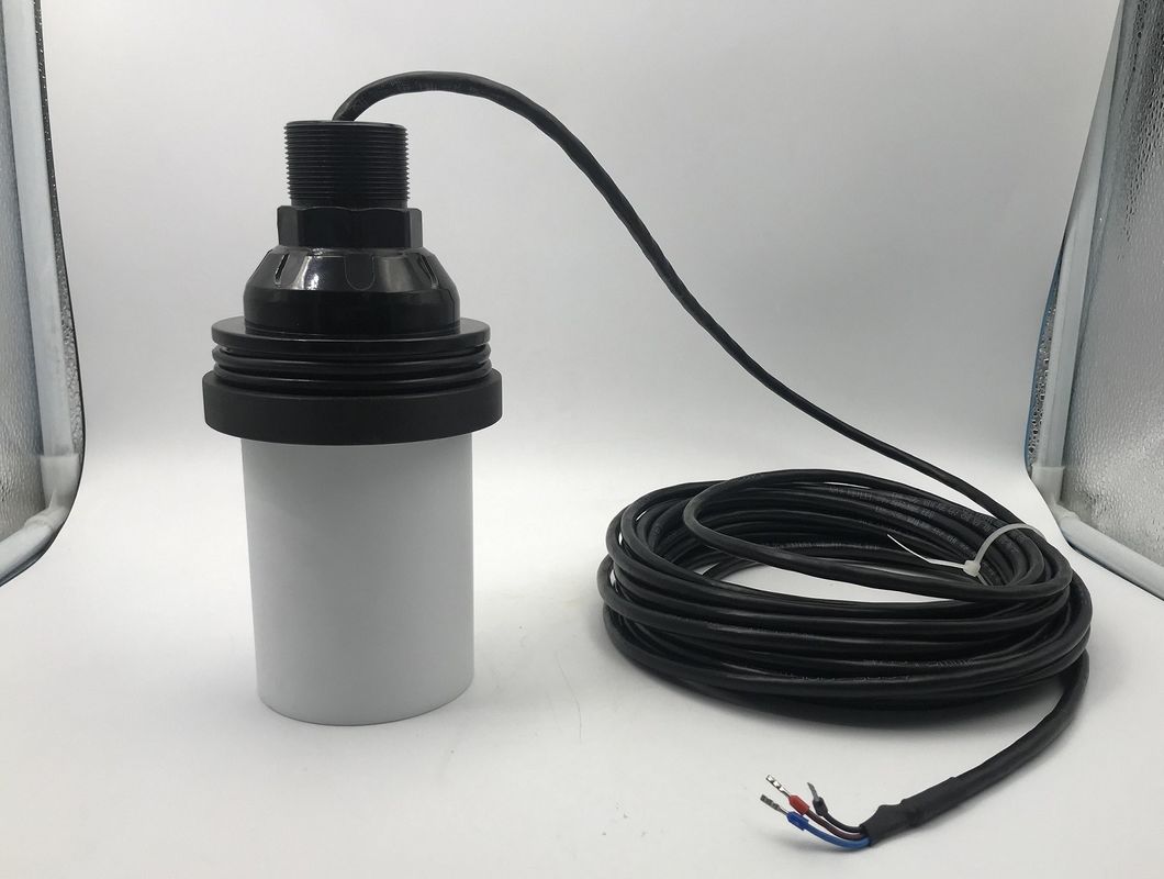 IP68 wodoodporny czujnik ultradźwiękowy z materiałem obudowy z PTFE i zakresem pomiaru poziomu 0,5 - 12 m